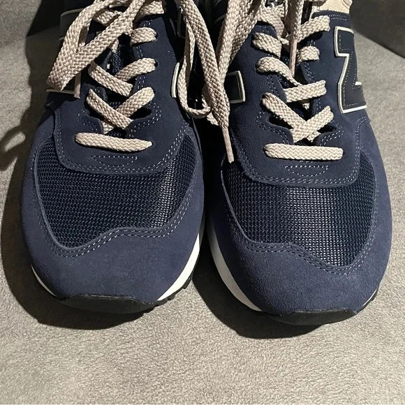 New Balance Men’s Sneakers 574 Navy Size 11.5 US - Picture 7 of 12